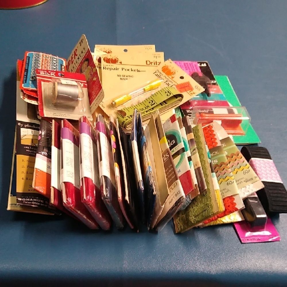 Assorted Sewing Supplies Kit